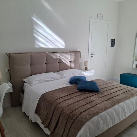 Mariam Royal Apartment & Rooms レッジョ・ディ・カラブリア エクステリア 写真
